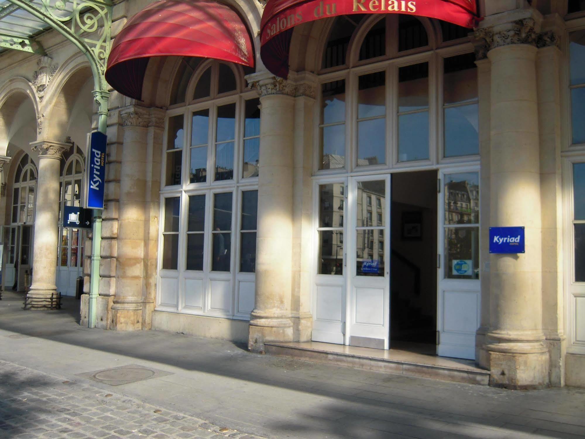 Kyriad Paris 10 - Gare De L'Est エクステリア 写真